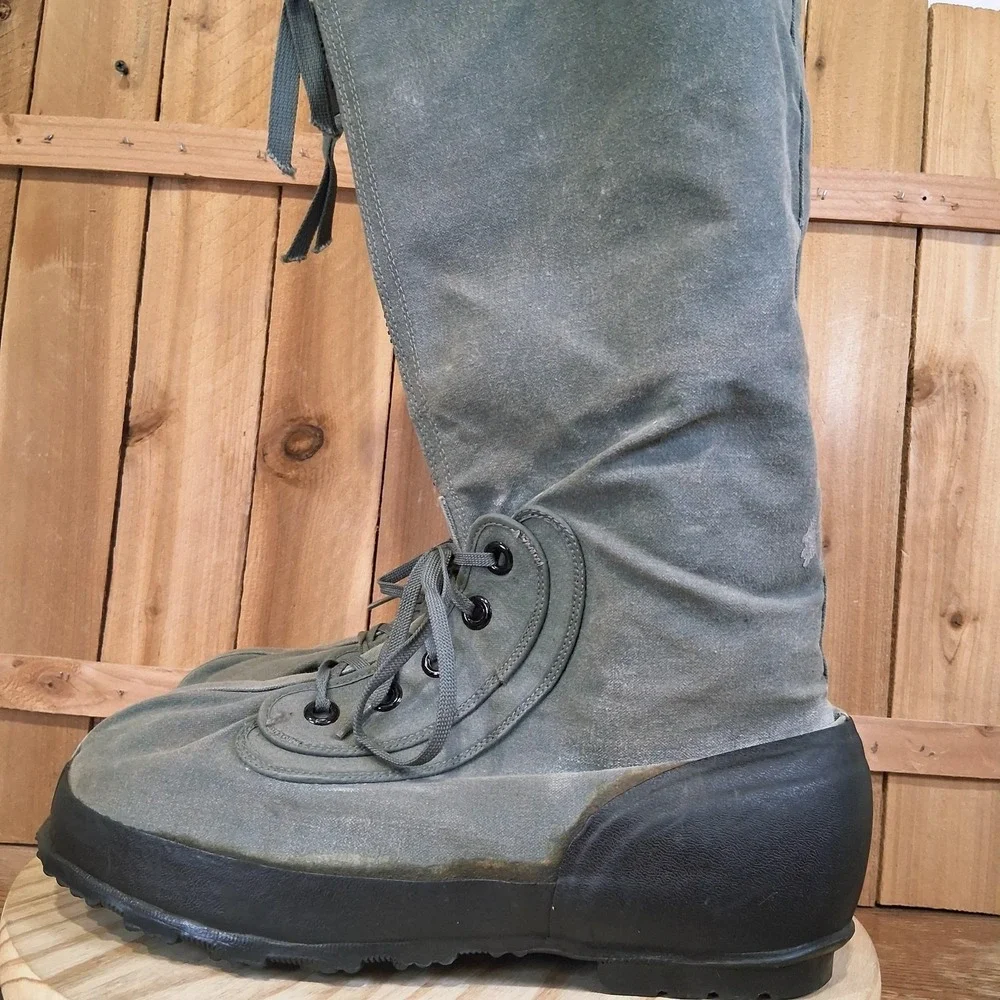 Vintage Bata Mukluk Heavy N-1B Boots Mens XL Green Military Cold Weather Snow